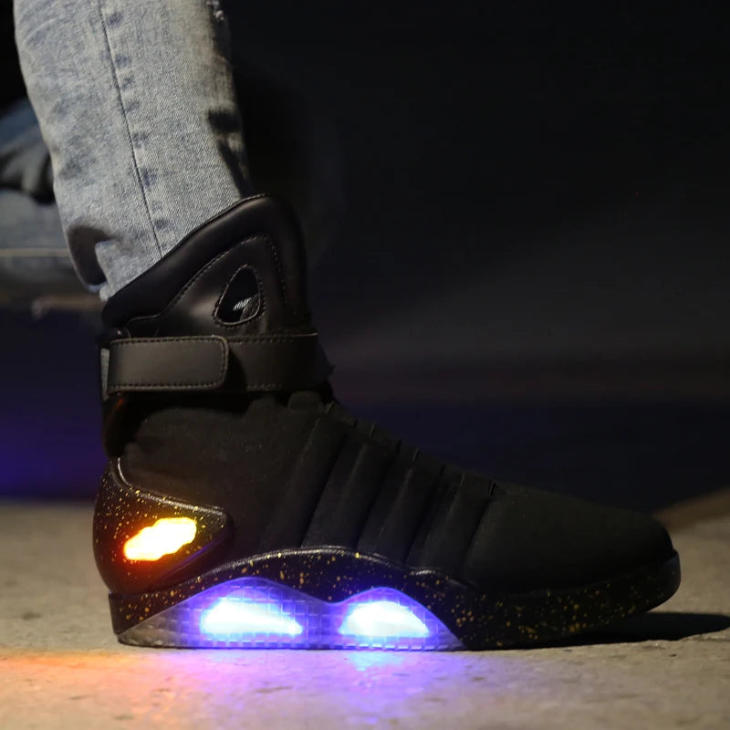 LED Lichtgevende Schoenen. Skate Boots voor Heren, Dames & Kinderen zoals op Tik Tok